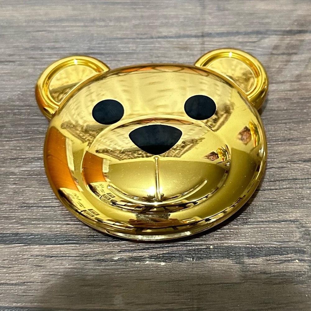 Moschino + Sephora Bear Highlighter in uptown/ downtown